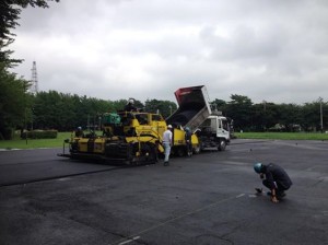 自衛隊府中基地舗装工事